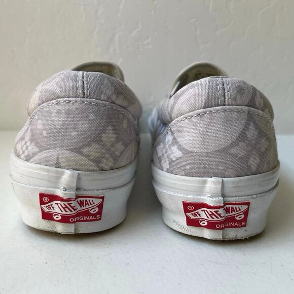 Vans x Kith 10th Anniversary OG Classic Slip-On LX Shoes Gray Unisex W7/M5.5 - Picture 12 of 12